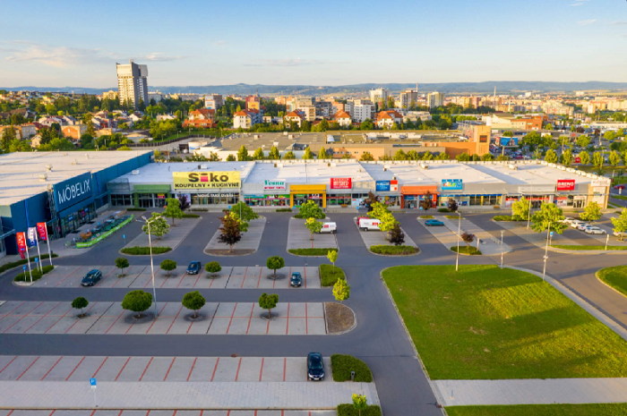Retail parky zažily loni největší nárůst za 15 let