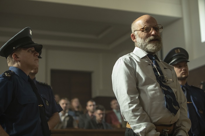 Novou nedělní jedničkou je úvodní díl minisérie Případ Roubal