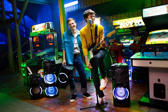 Panasonic se spojuje s Ondřejem Brzobohatým a skupinou Lake Malawi