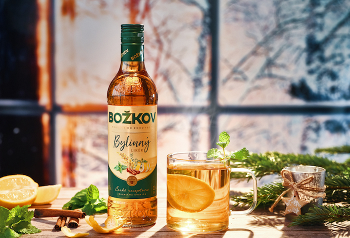 Božkov přichází na trh s novým Bylinným likérem