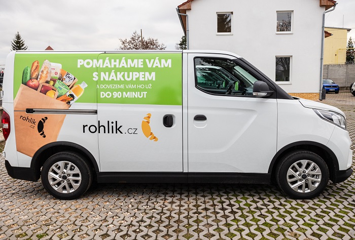 Rohlík zapojí naplno AI, rozhodovat bude na základě algoritmů
