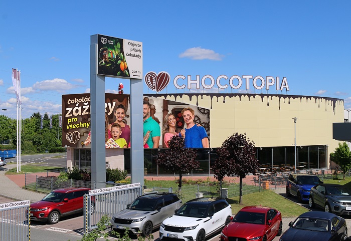 Zážitkové centrum je umístěno vedle dálnice v Průhonicích u Prahy, zdroj: Chocotopia