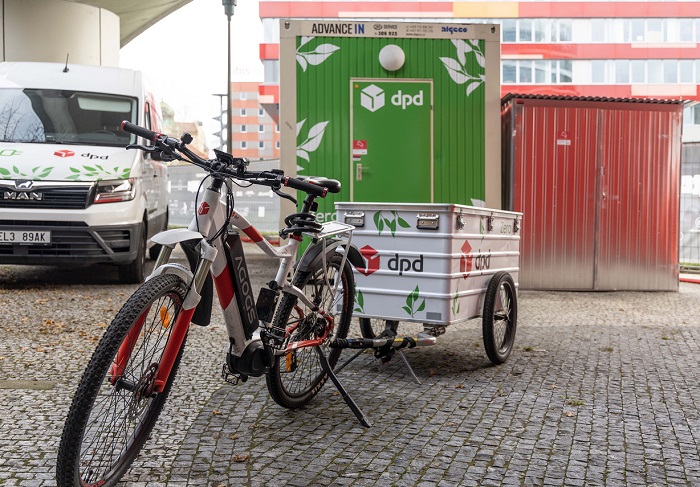 DPD otevřelo druhé pražské cyklodepo na Smíchově