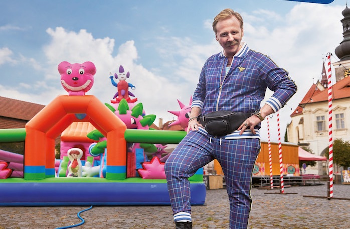 Fio banka mění koncept, dostává se s Kozubem mezi světské