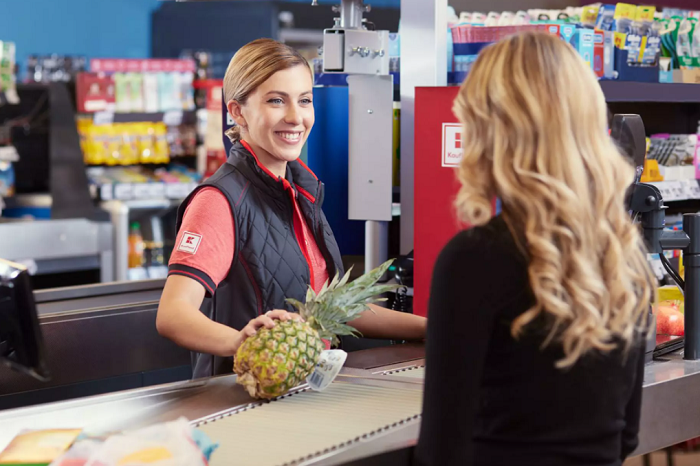 Platy navýší i Kaufland, základní mzda bude 26 tisíc Kč