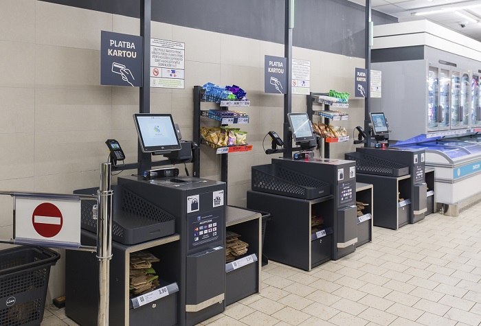 Lidl zavádí v pilotním provozu samoobslužné pokladny