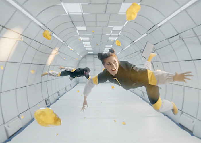 Pivo Proud dosahuje v kampani „stavu beztíže"