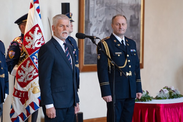 Prezident vyznamenal i Petra Dvořáka nebo Daniela Anýže