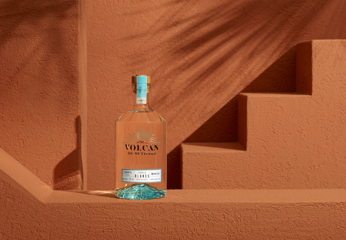 Na český trh přichází tequila Volcan De Mi Tierra