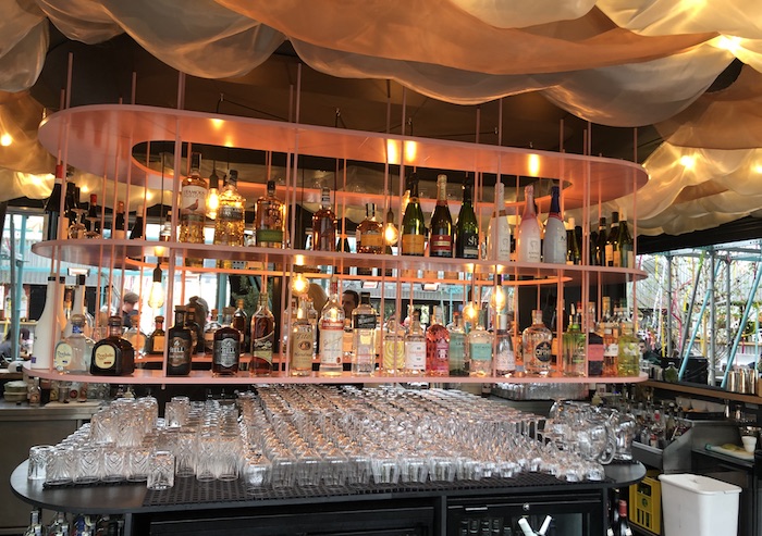 Soot bar v Manifesto Anděl, foto: MediaGuru
