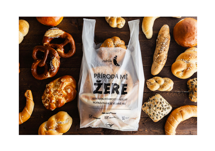 Rohlík balí pečivo do kukuřičných kompostovatelných sáčků
