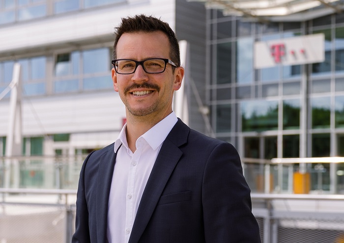 Orgoník je ředitelem pro vnější vztahy a udržitelnost T-Mobile