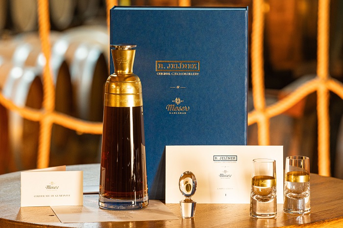 R. Jelínek se opět spojil s Moserem pro speciální kolekci