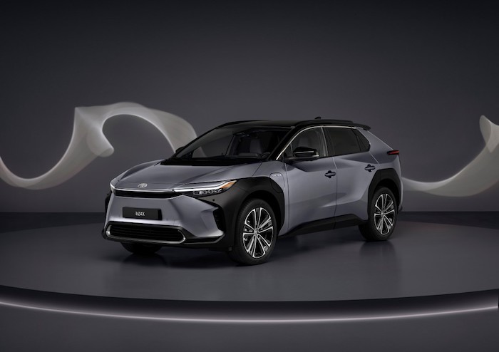 Toyota spustila kampaň na své nízkoemisní vozy