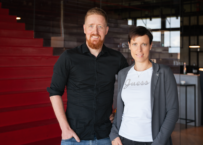 Do agentury Adexpres nastupují Slezáková a Synčák