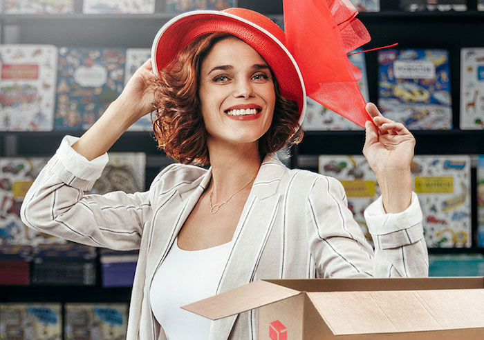 DPD v nové kampani doručuje „pěkný den“