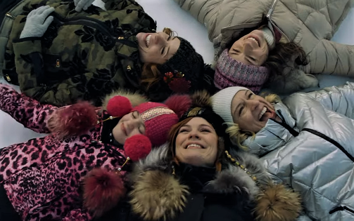 Páteční večer pro fotbalové MS a film Šťastný nový rok