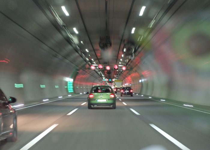 Český rozhlas si od pokrytí tunelů FM signálem slibuje zajištění bezpečnosti silničního provozu.