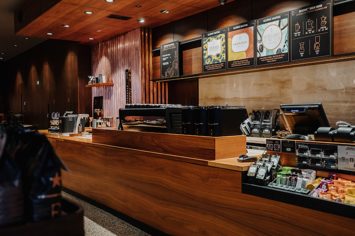První Reserve store ve střední Evropě otevřel Starbucks na Jungmannově náměstí v Praze, zdroj: Starbucks.