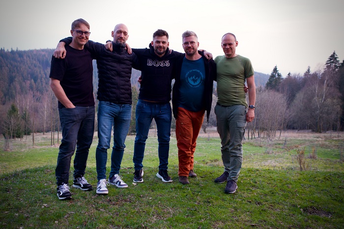 Partneři Cruxo, zleva: Petr Pavlík, Michal Trunkát, Jan Galgonek, Martin Švarc a Matěj Novák, zdroj: Cruxo
