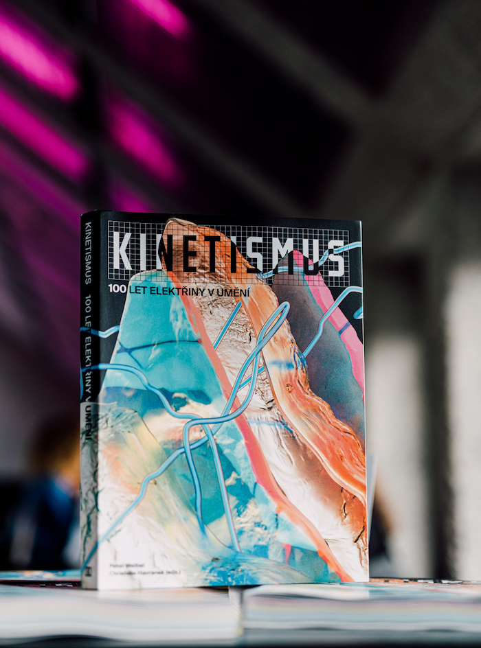 Nejlepším katalogem se stal katalog k výstavě Kinetismus: 100 let elektřiny v umění od Studia Najbrt, zdroj: Fénix Content marketing.