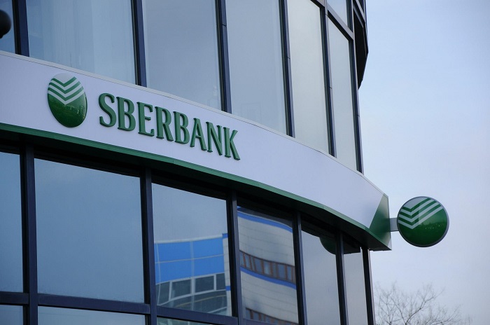 Sberbank CZ omezila karetní transakce a uzavřela pobočky
