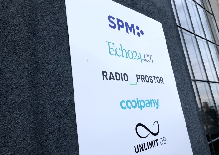 SPM Media přidá podcasty a krátká videa, volí Carodu