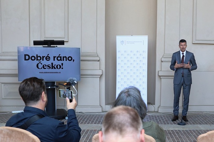 Dobré ráno, Česko! hledá příběh pro obraz země v zahraničí