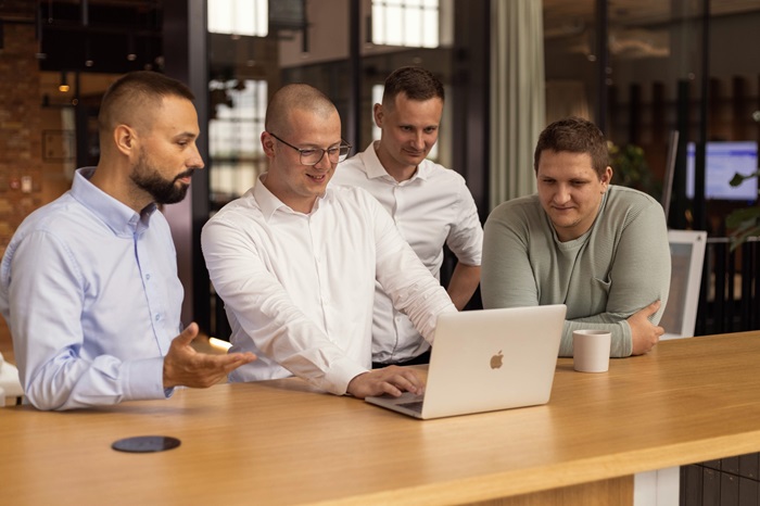 Startup elv.ai: Čtvrtina komentářů na webech je toxických