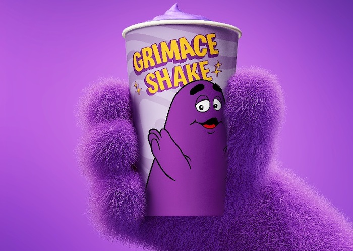 McDonald’s uvádí novinku s Grimace, vyráží s ní na cesty