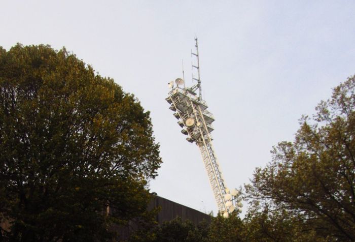 Radio 1 vysílá v Praze nově z objektu firmy RTI cz