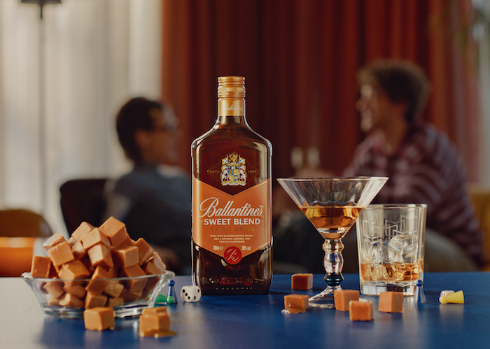 Ballantine’s kampaní podporuje novinku Sweet Blend