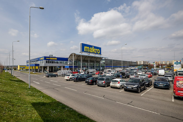 Makro si na kreativu vybralo Dentsu Creative