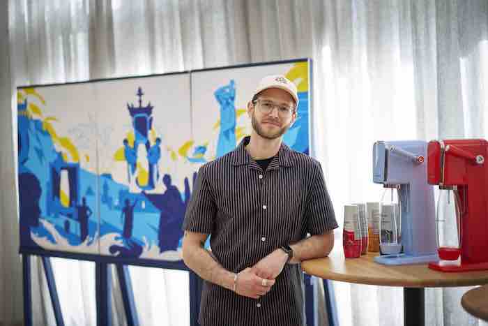 SodaStream vytvořil ze starých výrobníků umělecké dílo