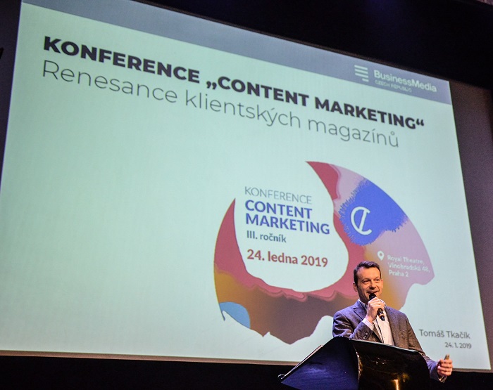 Tomáš Tkačík na konferenci Content Marketing, foto: Karolina Lauferová