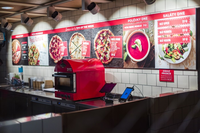 Sestavit si mohou pizzu vlastní, nebo si vybrat z nabídky, zdroj: 360pizza.
