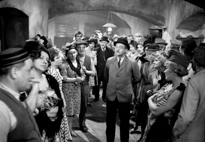 Středeční večer stále pro seriál Hříšní lidé Města pražského