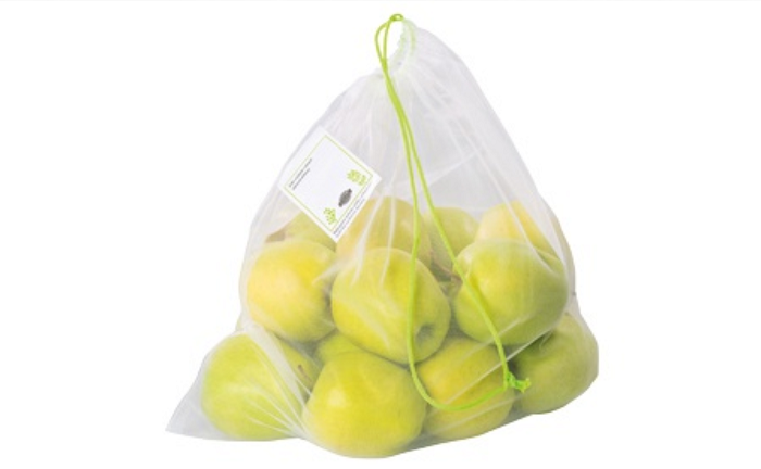 Ovosáčky na ovoce a zeleninu najdou zákazníci ve speciálních stojanech. Zdroj: web Globus
