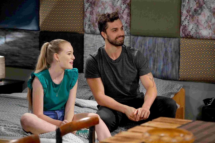 ZOO je v úterý stále na čele, Jedna rodina u mladších