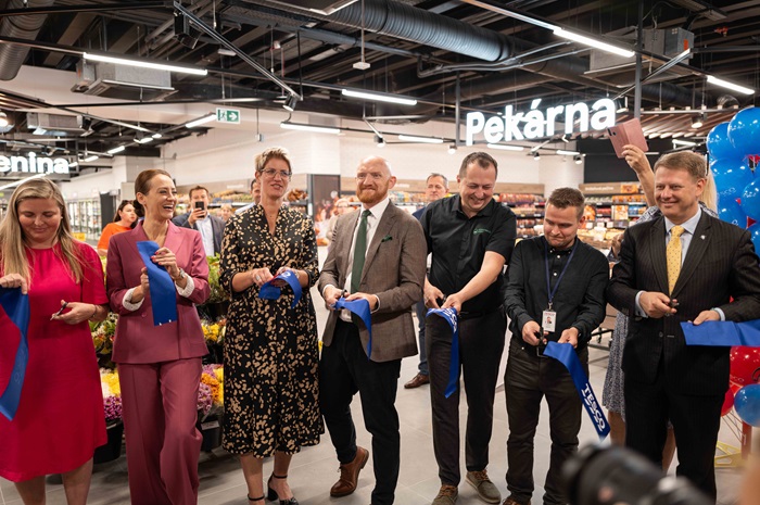 Tesco znovu otevřelo na Národní v novém konceptu