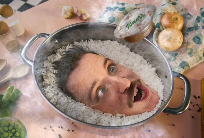 Ve výstřední kampani Knorr létá zelenina, hlava leží v rýži