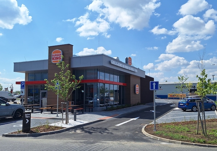 Burger King má 50. pobočku v Česku, chce jich přes 80