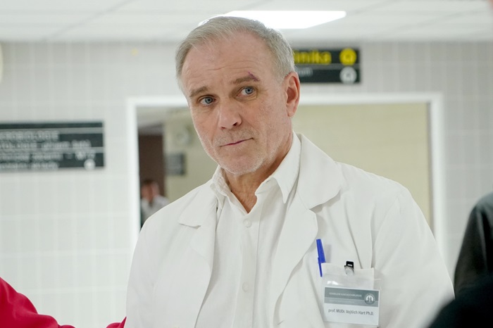 Minisérii Noční operatér nasadí Prima+ od 14. listopadu