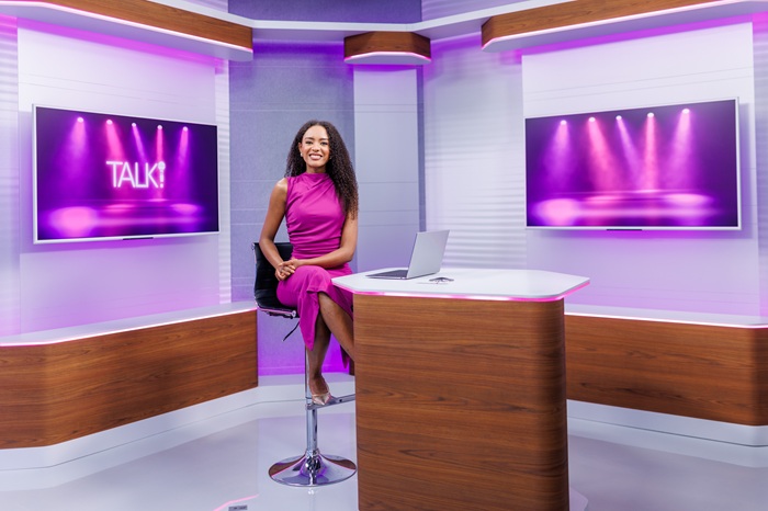Rebecca Diatilová v novém studiu TN Live, zdroj: TV Nova