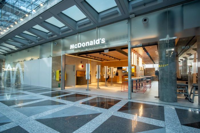 McDonald’s loni navýšil tržby, boduje kuřecí nabídka