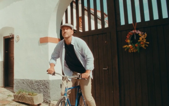 Madeta staví svůj imageový spot na slově „dobrej"