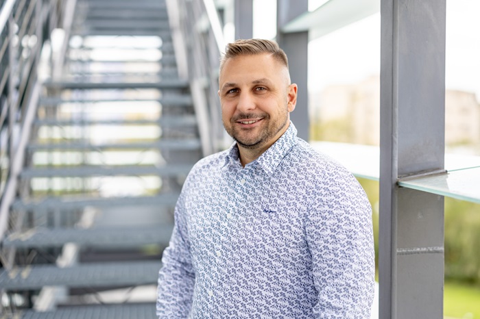 Tomáš Hůlek je jednatelem i minoritním vlastníkem řetězce Traficon