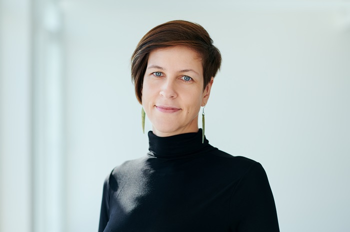 Šéfredaktorkou webu Peníze.cz je Silvie Housková