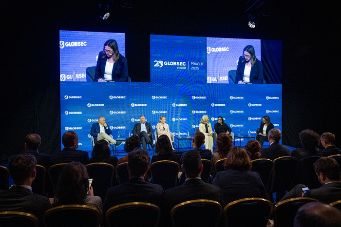 Diskuse o médích na konferenci Globsec 2025, zdroj: Globsec