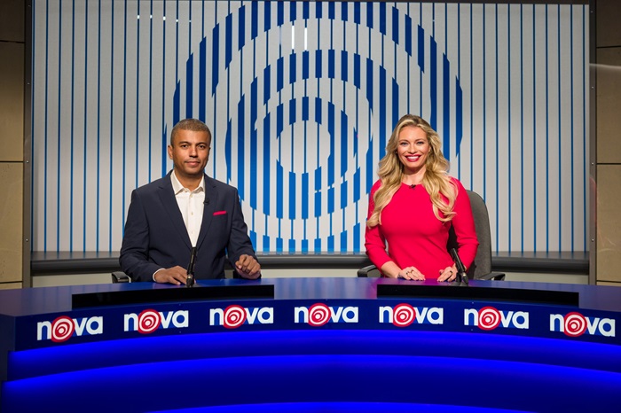Nova odvysílala Televizní noviny z repliky původního studia